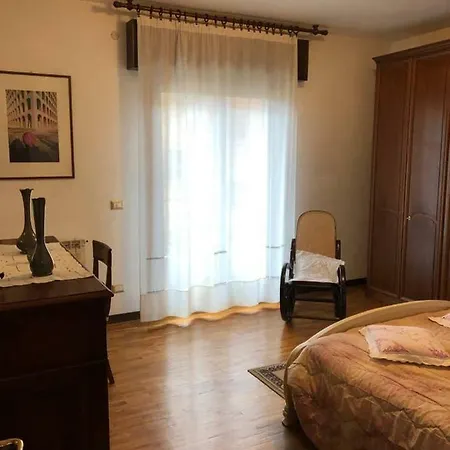 Pavullo-app.vicino Al Centro *